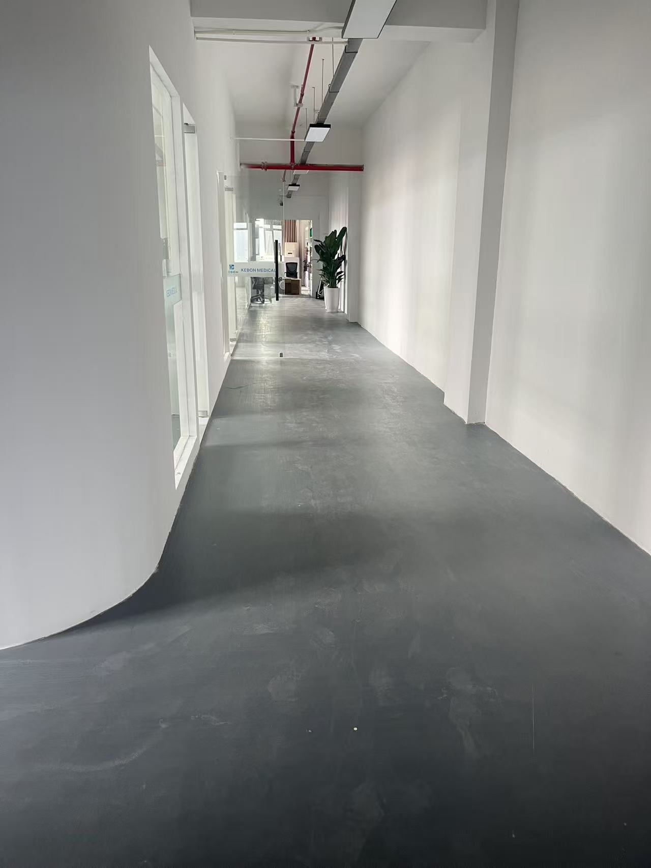 倉庫を5,000平方メートルに拡張し、義烏科本市の応急処置キットの供給を強化